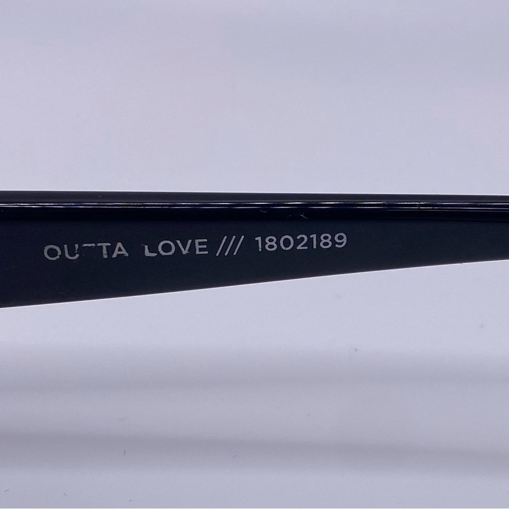 Le Specs Black Oval Sunglasses - Picture 3 of 5
